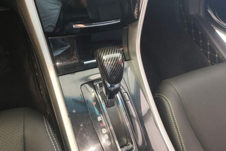Used Honda Accord 2016 2.0L Comfort Edition Gear Lever