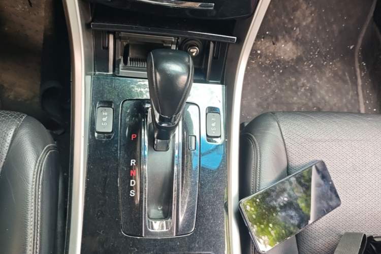 Used Honda Accord 2016 2.4L Luxury Edition Gear Lever