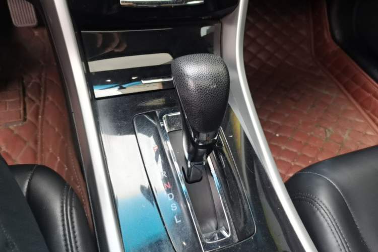 Used Honda Accord 2016 2.0L Comfort Edition Gear Lever