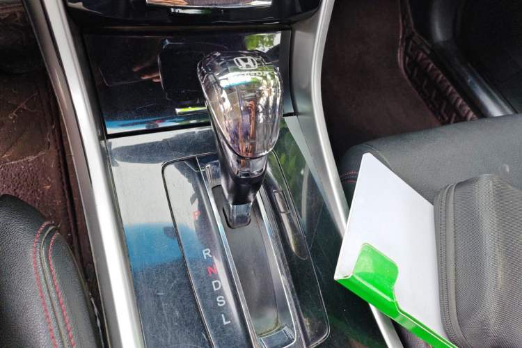 Used Honda Accord 2016 2.0L Comfort Edition Gear Lever