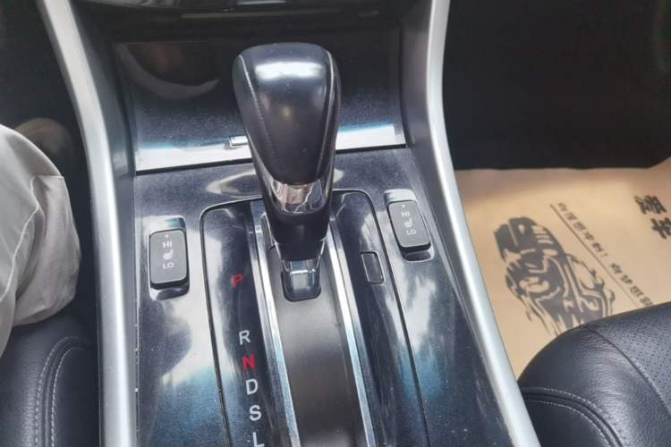Used Honda Accord 2016 2.0L Elite Edition Gear Lever