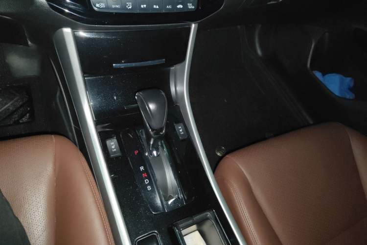 Used Honda Accord 2016 2.4L Zhi Rui Edition Gear Lever