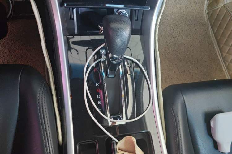 Used Honda Accord 2016 2.0L Comfort Edition Gear Lever