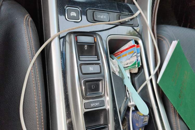 Used Honda Accord 2016 Hybrid 2.0L Sharp Edition Gear Lever