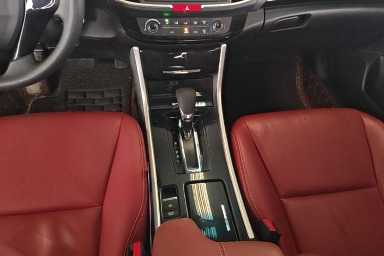 Used Honda Accord 2016 2.0L Comfort Edition Gear Lever
