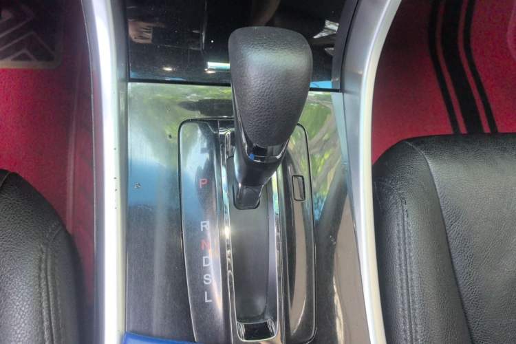 Used Honda Accord 2016 2.0L Comfort Edition Gear Lever
