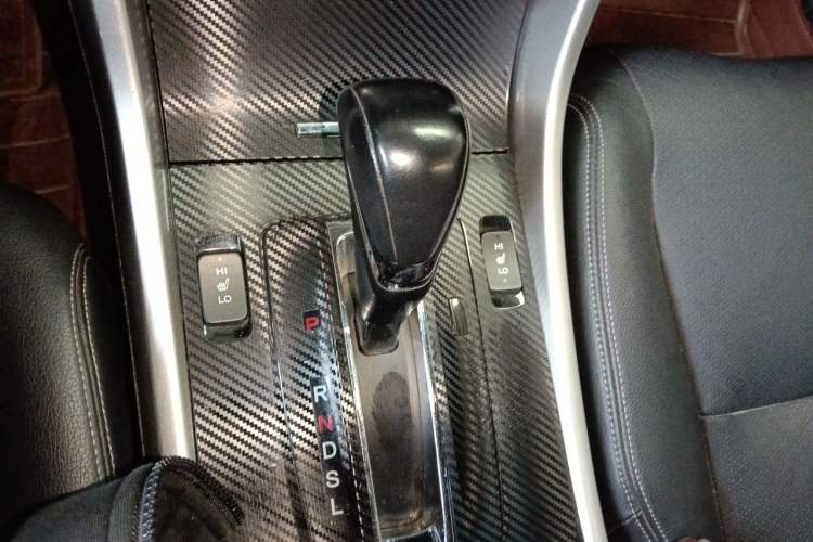 Used Honda Accord 2016 2.0L Elite Edition Gear Lever