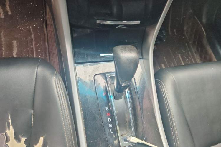 Used Honda Accord 2016 2.0L Comfort Edition Gear Lever