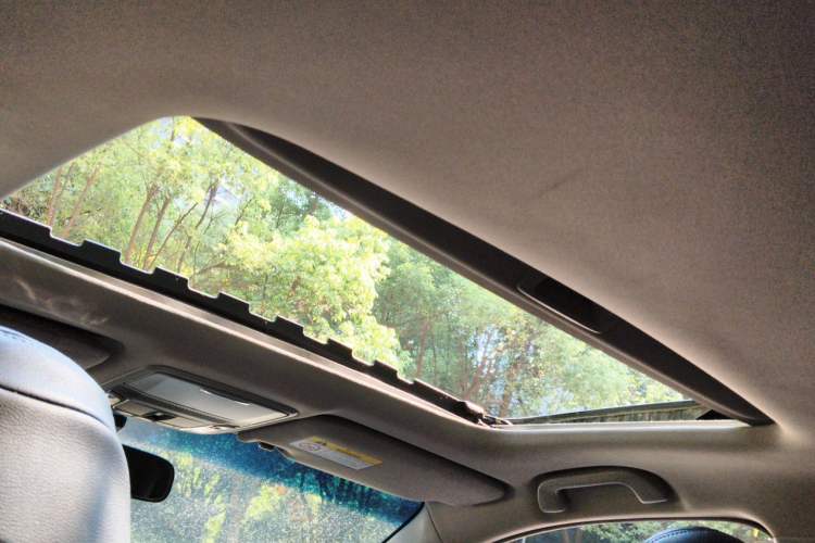 Used Honda Accord 2016 2.0L Comfort Edition Headliner