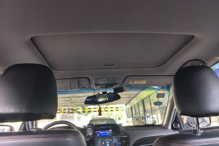 Used Honda Accord 2016 2.0L Comfort Edition Headliner