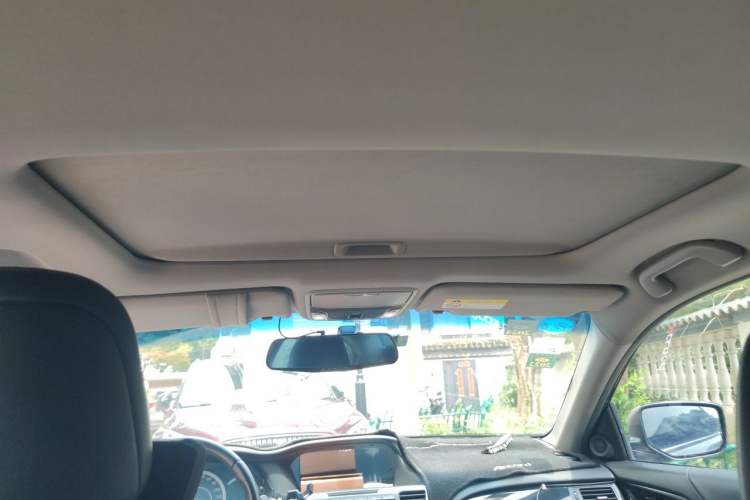 Used Honda Accord 2016 2.0L Elite Edition Headliner
