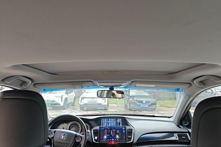 Used Honda Accord 2016 2.0L Luxury Edition Headliner