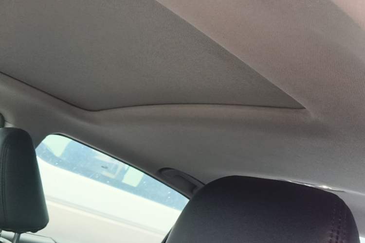 Used Honda Accord 2016 2.0L Comfort Edition Headliner