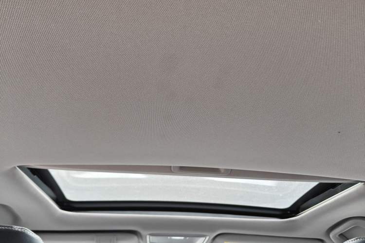 Used Honda Accord 2016 2.0L Comfort Edition Headliner