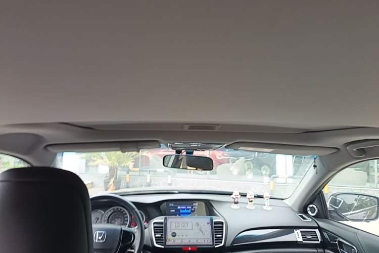 Used Honda Accord 2016 2.0L Elite Edition Headliner