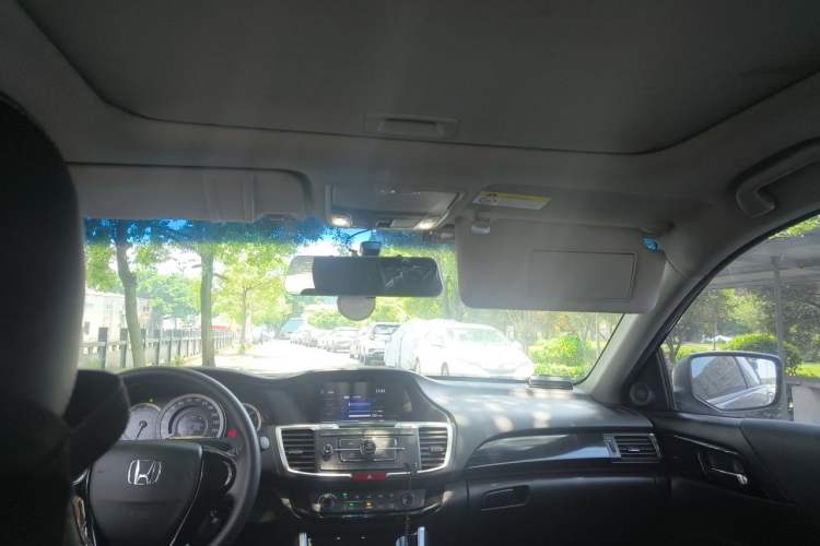 Used Honda Accord 2016 2.0L Comfort Edition Headliner
