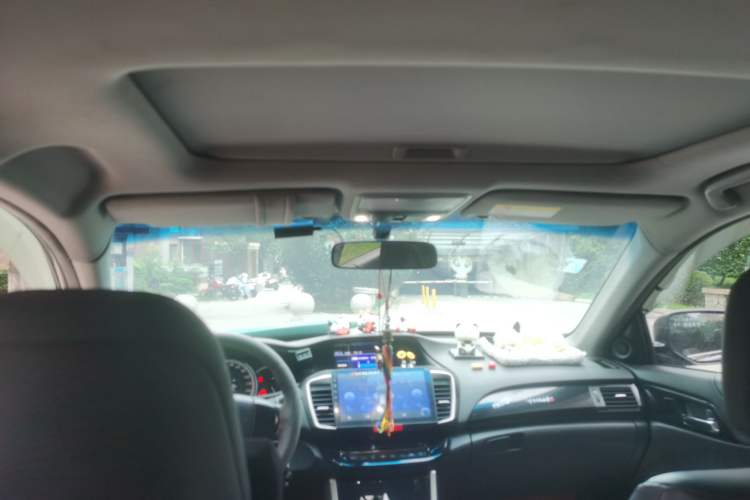 Used Honda Accord 2016 2.0L Elite Edition Headliner