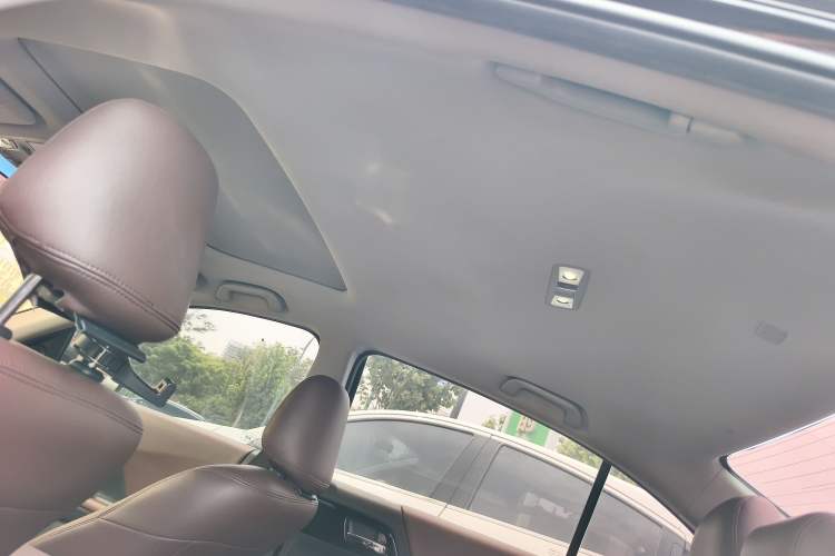 Used Honda Accord 2016 2.0L Comfort Edition Headliner