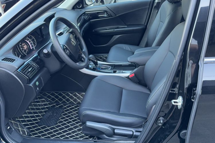 Used Honda Accord 2016 2.0L Comfort Edition Interior 1