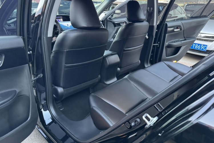 Used Honda Accord 2016 2.0L Comfort Edition Interior 1