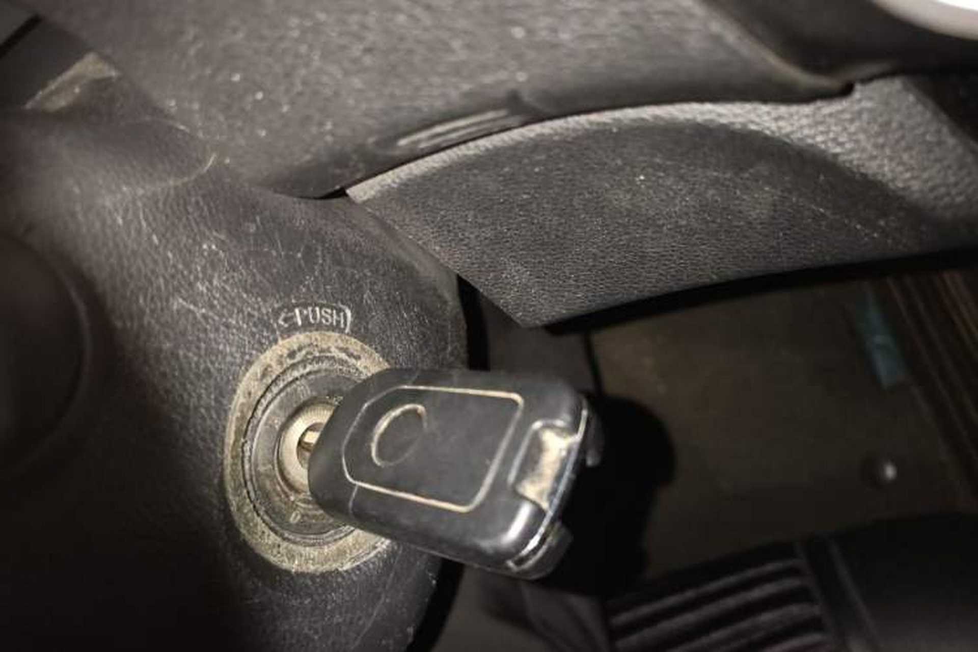 Used Honda Accord 2016 2.0L Comfort Edition Interior 1