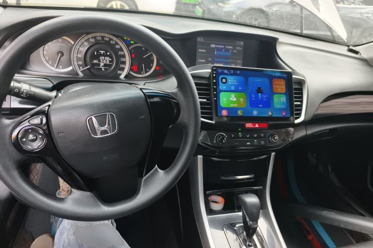 Used Honda Accord 2016 2.0L Comfort Edition Interior 2
