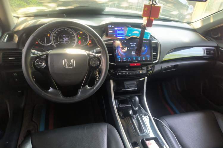 Used Honda Accord 2016 2.0L Elite Edition Interior 2