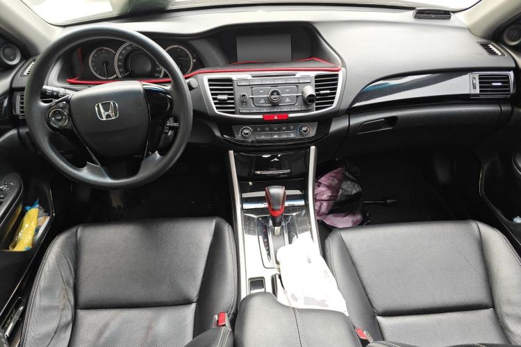 Used Honda Accord 2016 2.0L Comfort Edition Interior 2