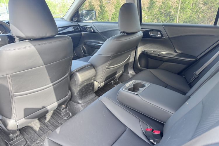 Used Honda Accord 2016 2.0L Comfort Edition Interior 2