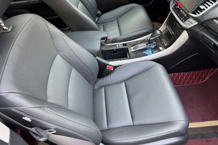 Used Honda Accord 2016 2.4L EX New Year Limited Edition Special Package Interior 2