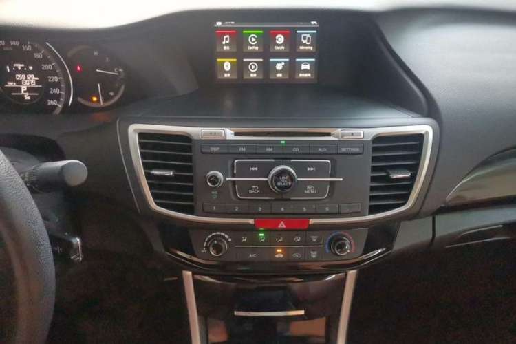 Used Honda Accord 2016 2.0L Comfort Edition Interior 3