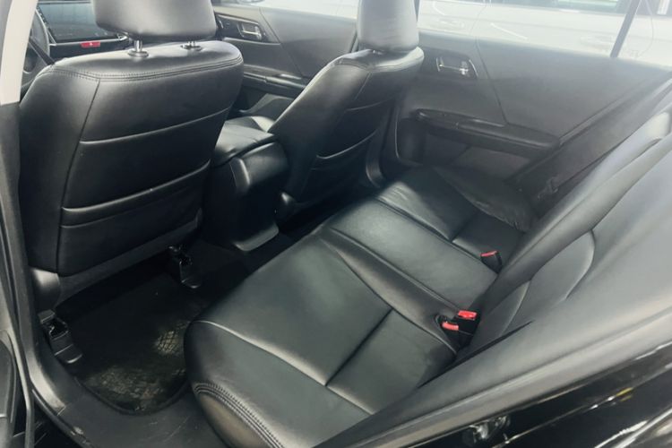 Used Honda Accord 2016 2.0L Comfort Edition Interior 3