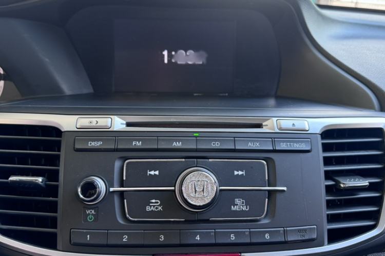 Used Honda Accord 2016 2.0L Elite Edition Interior 4