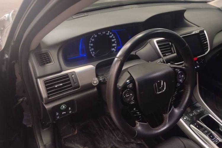 Used Honda Accord 2016 Hybrid 2.0L Prestige Edition Interior 4