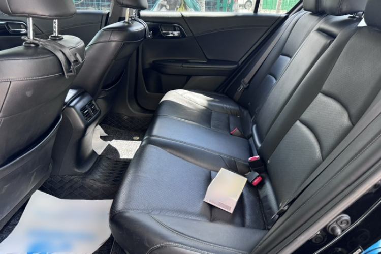 Used Honda Accord 2016 2.0L Elite Edition Interior 7
