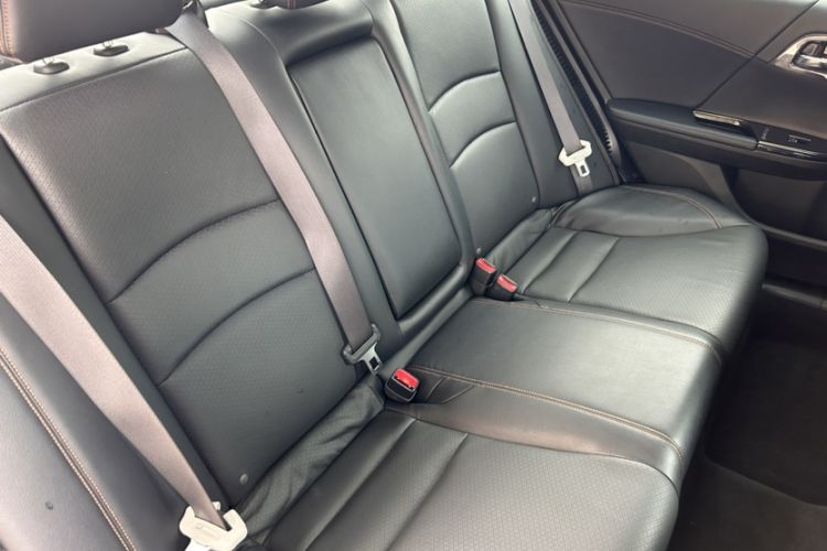 Used Honda Accord 2016 Hybrid 2.0L Rui Ling Edition Interior 8