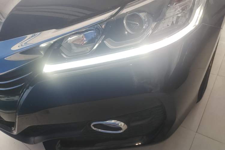 Used Honda Accord 2016 2.0L Comfort Edition Left Front Headlight