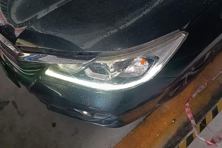 Used Honda Accord 2016 2.0L Comfort Edition Left Front Headlight