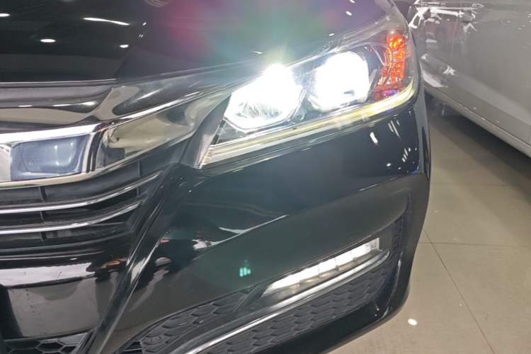 Used Honda Accord 2016 2.0L Comfort Edition Left Front Headlight