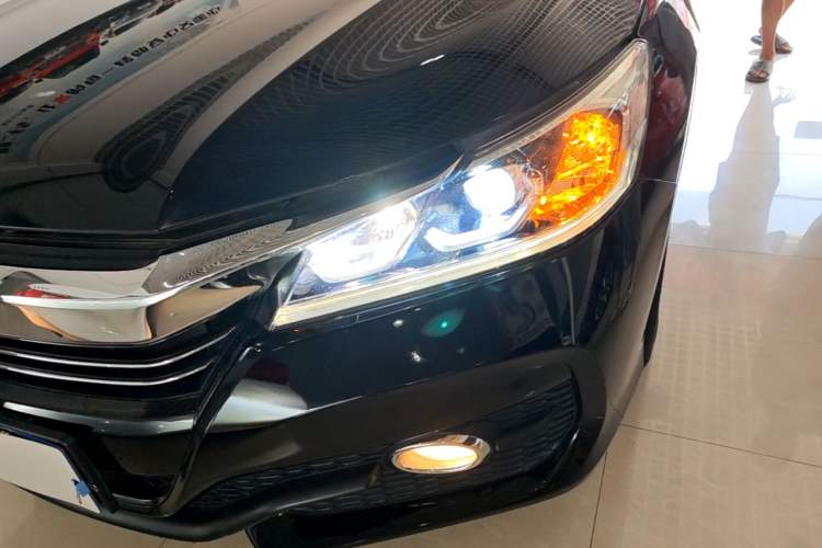 Used Honda Accord 2016 2.0L Elite Edition Left Front Headlight