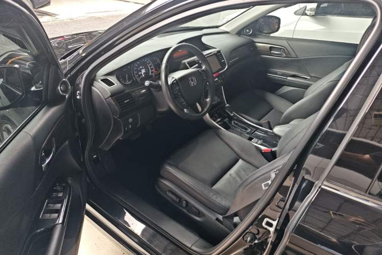 Used Honda Accord 2016 2.4L Luxury Edition Left Front Seat