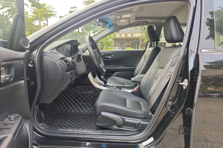 Used Honda Accord 2016 2.0L Elite Edition Left Front Seat