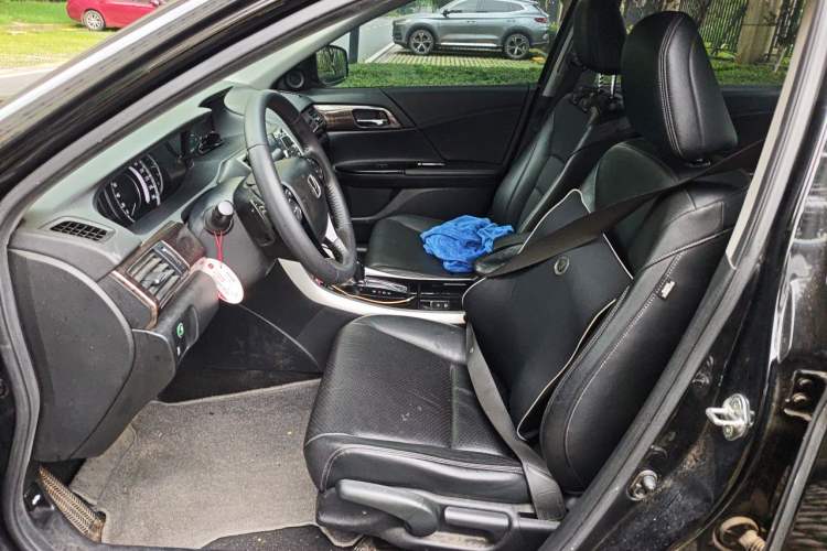 Used Honda Accord 2016 2.4L Comfort Edition Left Front Seat
