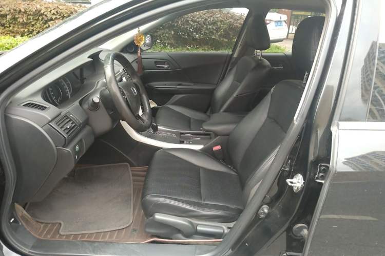 Used Honda Accord 2016 2.0L Comfort Edition Left Front Seat