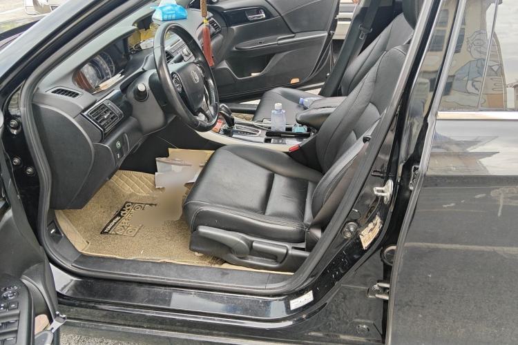 Used Honda Accord 2016 2.0L Elite Edition Left Front Seat