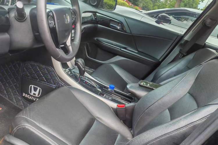 Used Honda Accord 2016 2.0L Luxury Edition Left Front Seat