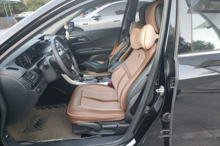 Used Honda Accord 2016 2.0L Elite Edition Left Front Seat