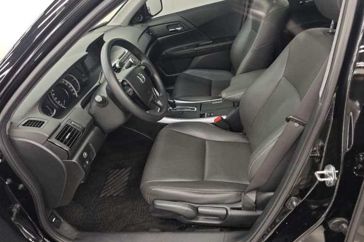 Used Honda Accord 2016 2.0L Comfort Edition Left Front Seat