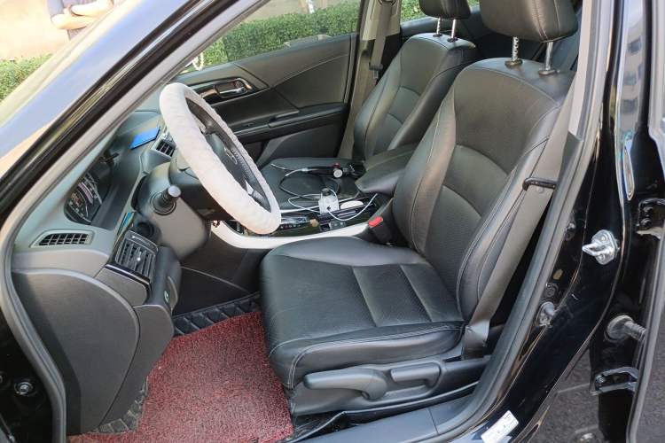 Used Honda Accord 2016 2.0L Elite Edition Left Front Seat