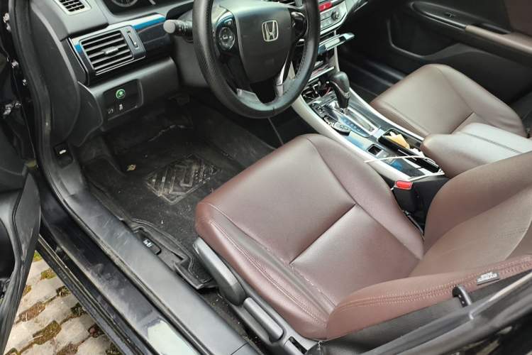 Used Honda Accord 2016 2.0L Comfort Edition Left Front Seat